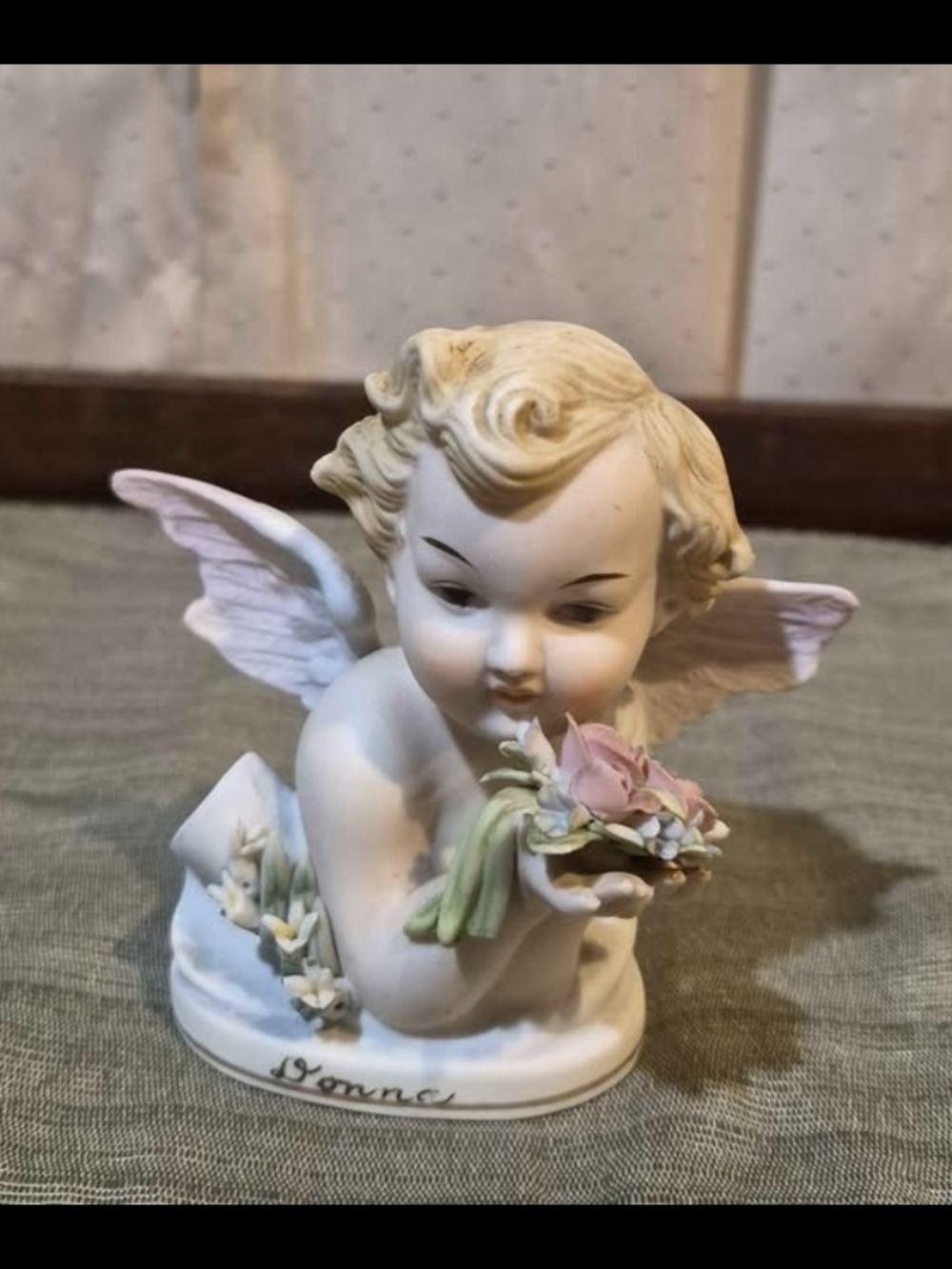 Vintage Lefton China KW1415NP Yvonne Bisque Cherub Angel Figurine Pink Roses